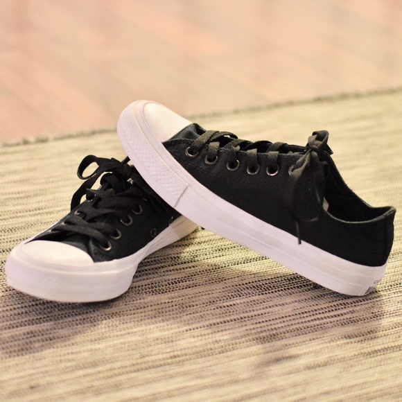 chuck taylor 2 original